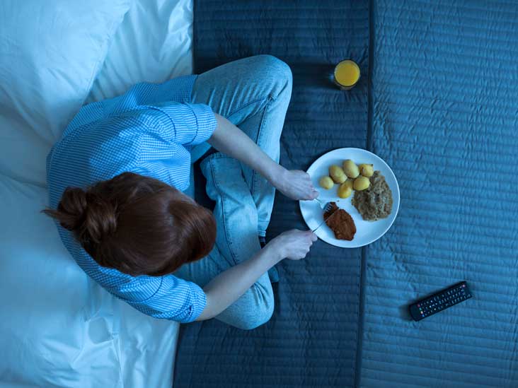 10-clever-ways-to-stop-eating-late-at-night