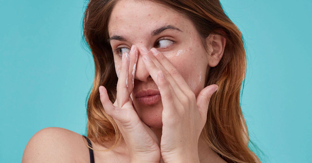 how-to-tell-if-your-skin-is-purging-or-breaking-out