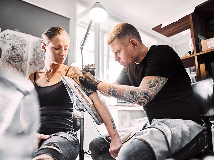 Neosporin on Tattoo for Aftercare: When to Avoid It and When to Use It