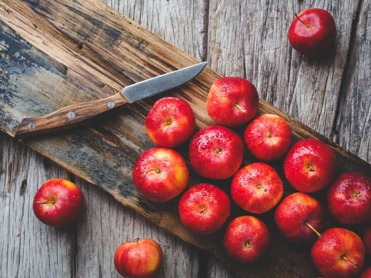 8 Impressive Health Benefits of Apples