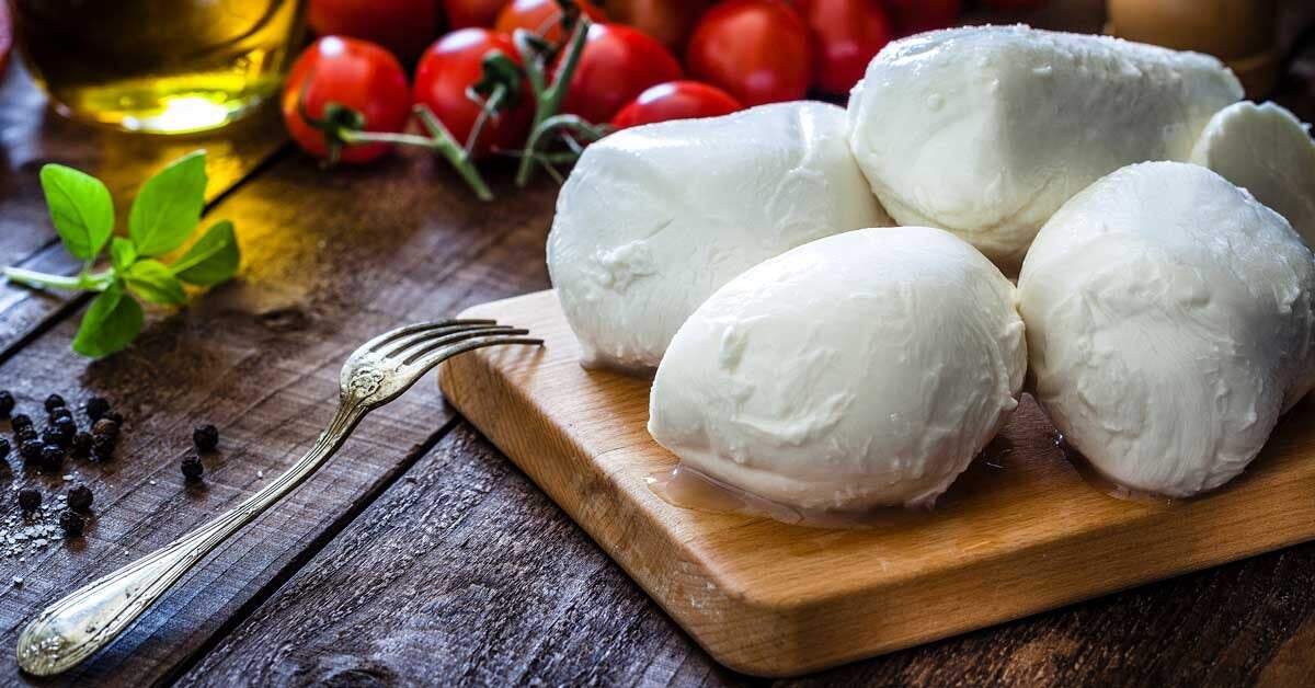 is mozzarella cheese good for diet