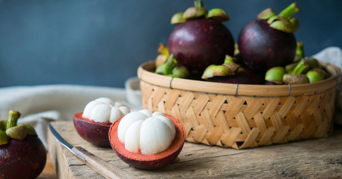 top 5 malaysian fruits - mangosteens