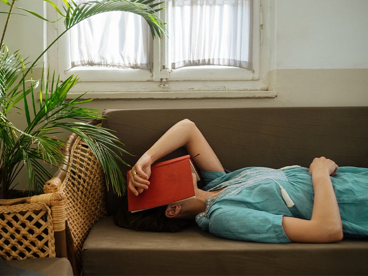 Catnap Meaning Benefits How Long To Nap 