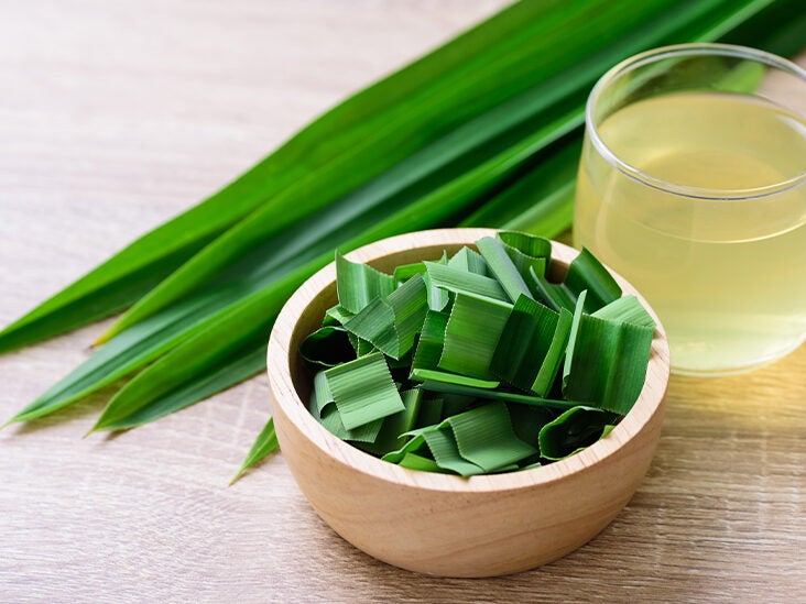 What Is Pandan? Benefits, Uses, Taste, and Substitutes