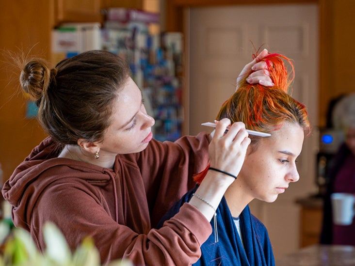 How to Get Orange Out of Hair When Coloring at Home