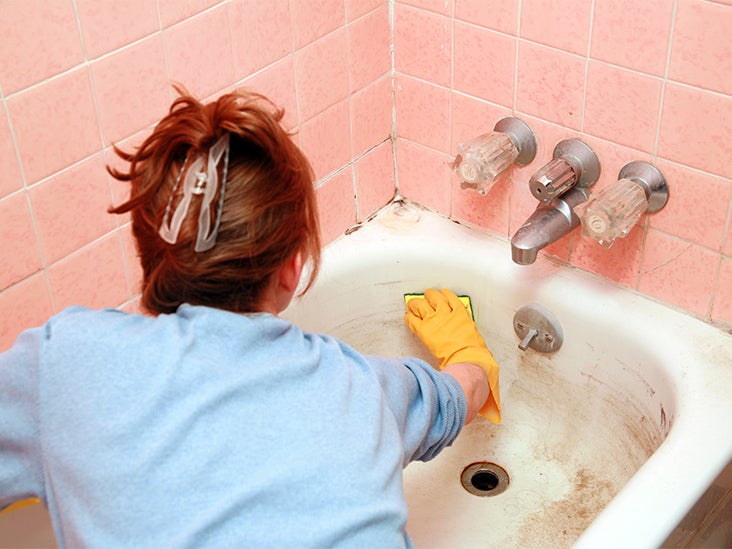 Does Hydrogen Peroxide Kill Mold What Works And Doesn T - Cleaning Mouldy Bathroom Walls With Vinegar And Baking Soda