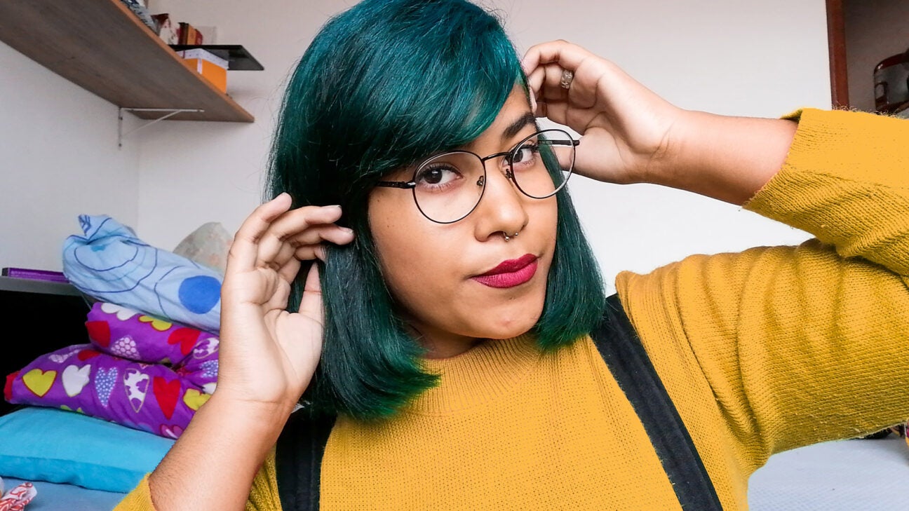 How to fade blue or green hair dye