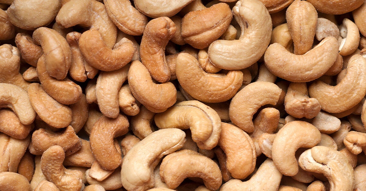 Are Cashews Poisonous? All You Need to Know