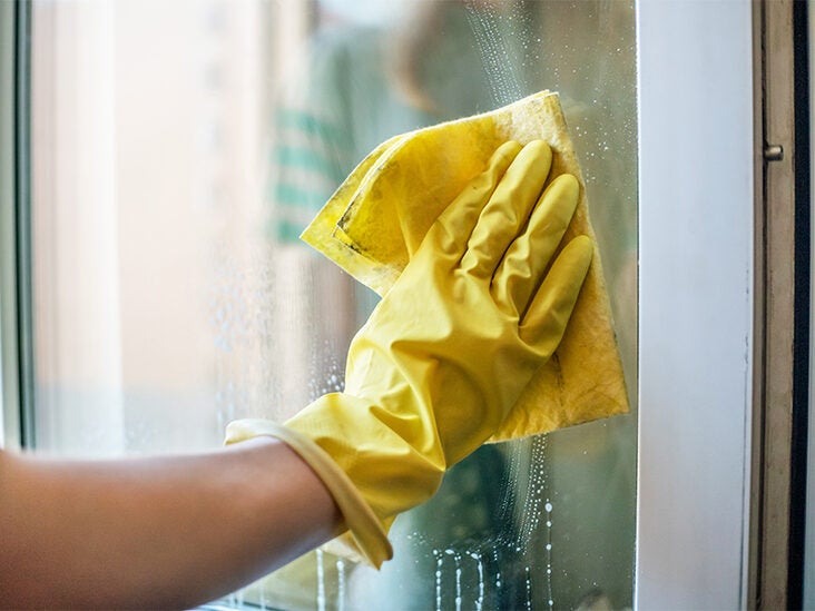Does Vinegar Kill Mold And Mildew What Works Doesn T - How To Clean Mold Off Painted Walls With Vinegar