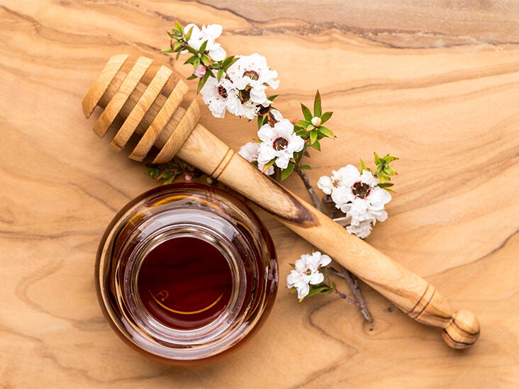 How to Select Manuka Honey and What It's Used For