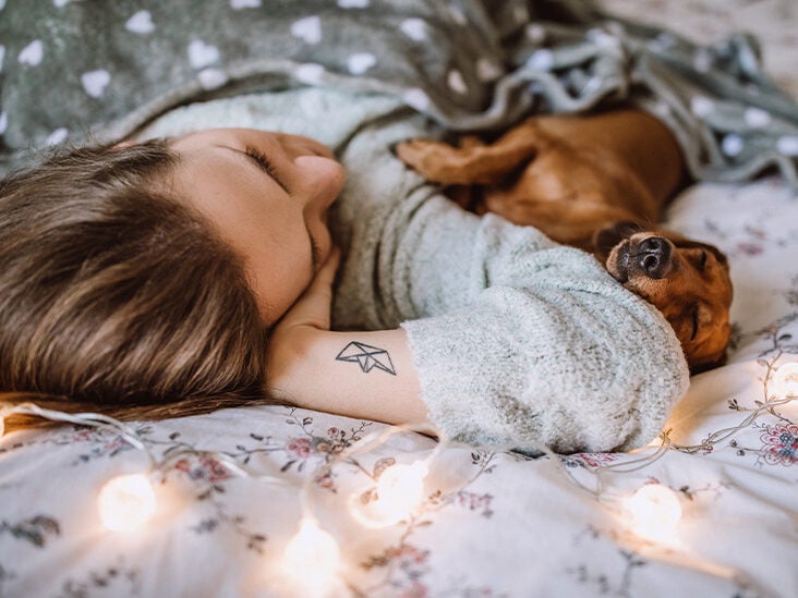 7 Ways to Melt Holiday Stress and Cozy Up for a Better Night's Sleep