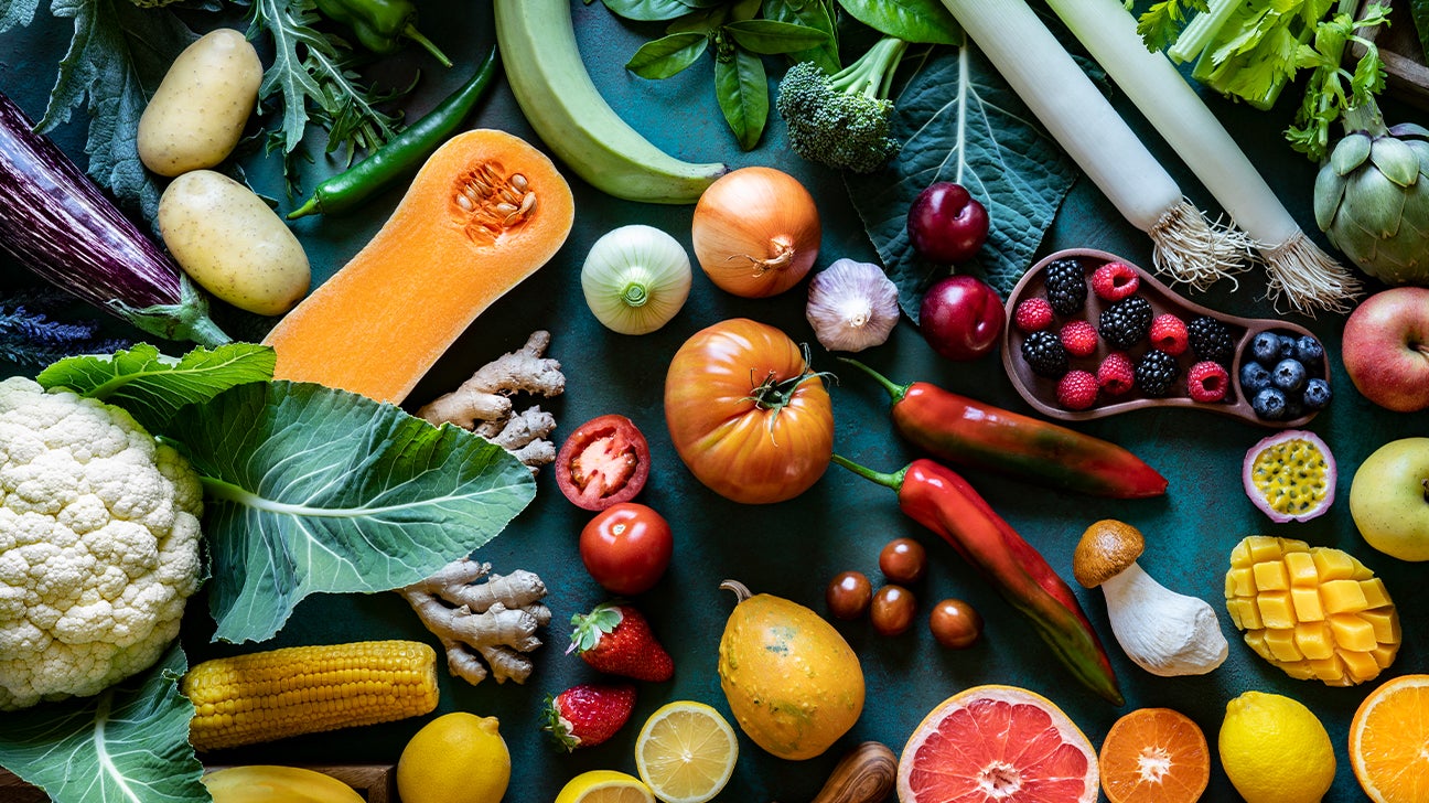 https://post.healthline.com/wp-content/uploads/2020/12/food-rainbow-vegetable-fruit-variety-group-healthy-1296x728-header.jpg