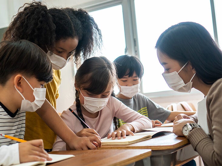 Should Schools Reopen Before Teachers are Vaccinated? What Experts Think