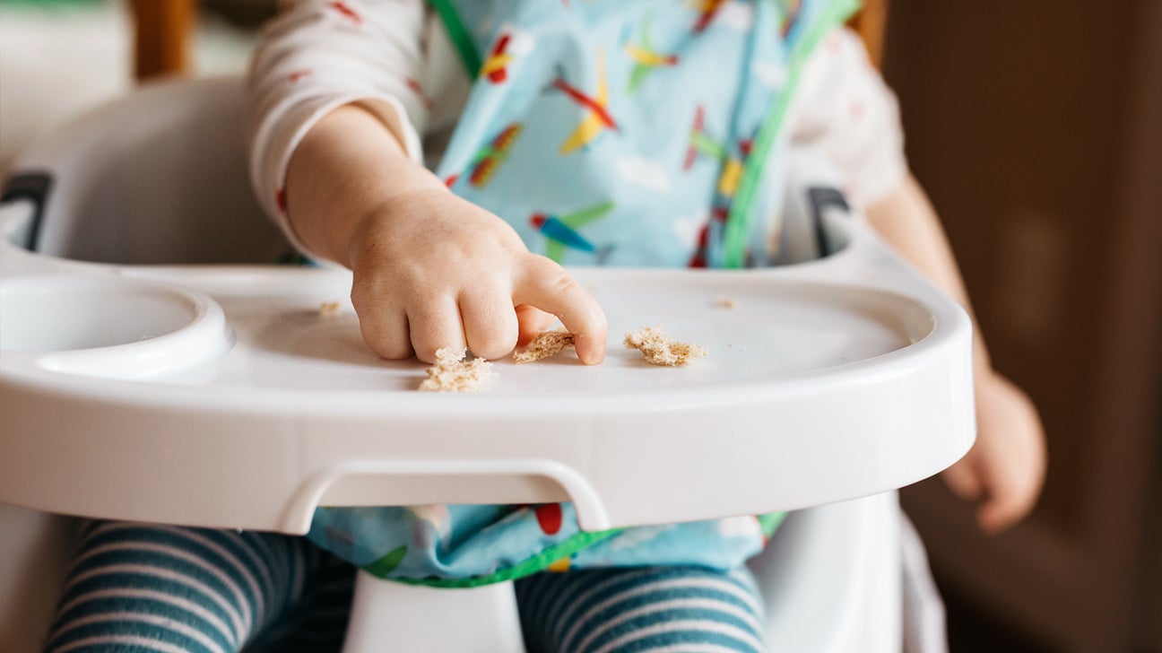 How To Serve Bread for Baby Led Weaning: Toast Fingers - Baby Led