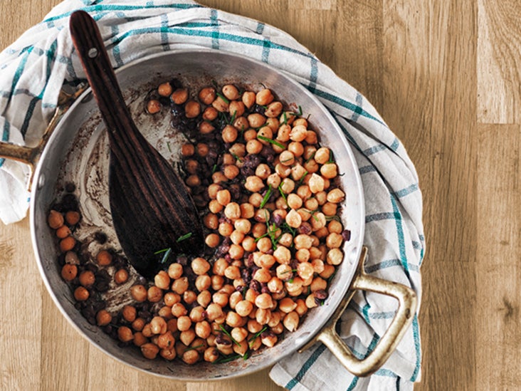 Is It Safe to Eat Hummus or Chickpeas If You Have Gout?
