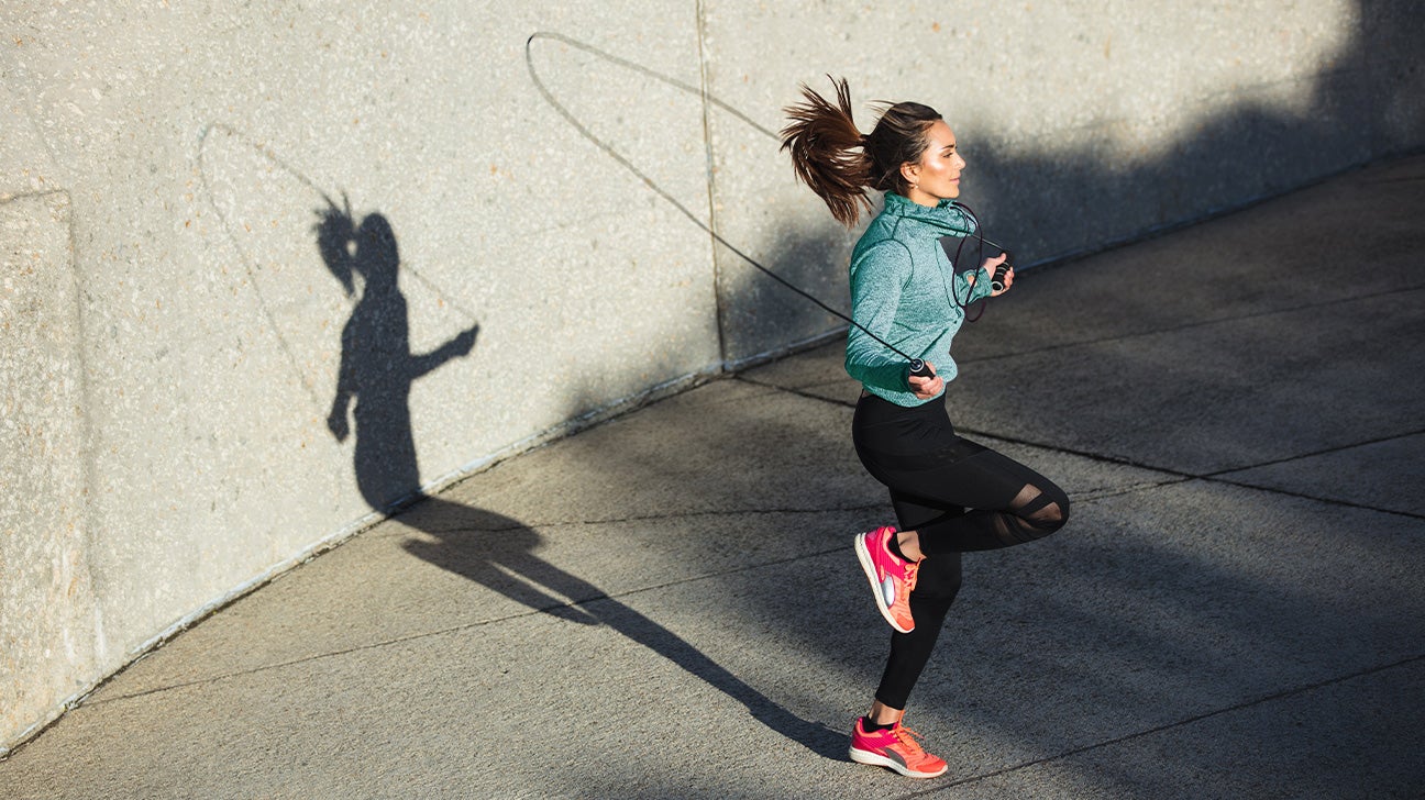 9 Benefits Of Skipping Rope, How To Start, And Precautions