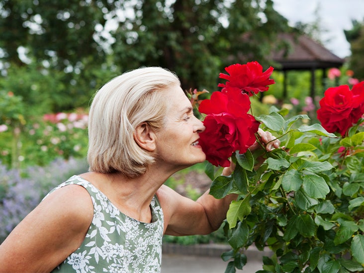 How to Regain Your Sense of Smell Naturally 4 Methods