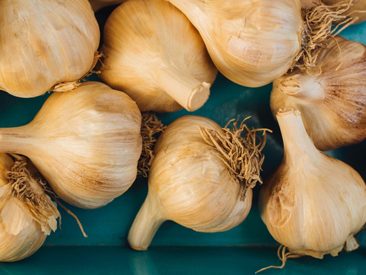 11 Proven Health Benefits of Garlic