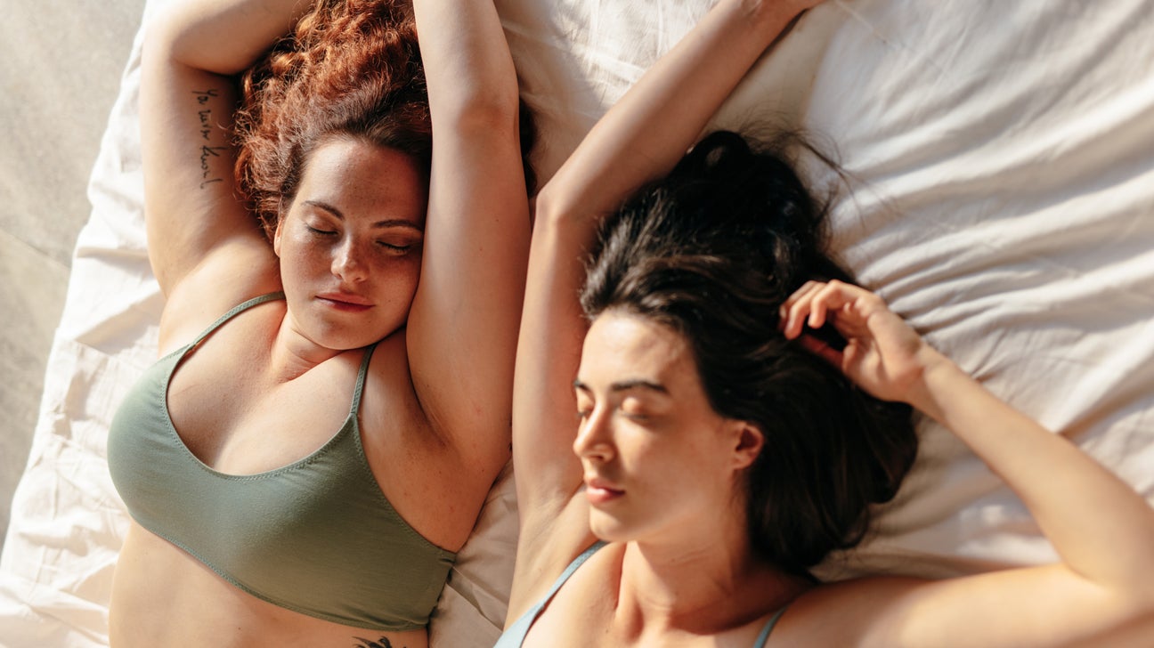 https://post.healthline.com/wp-content/uploads/2021/07/same-sex-xouple-sleeping-together-1296x728-header.jpg