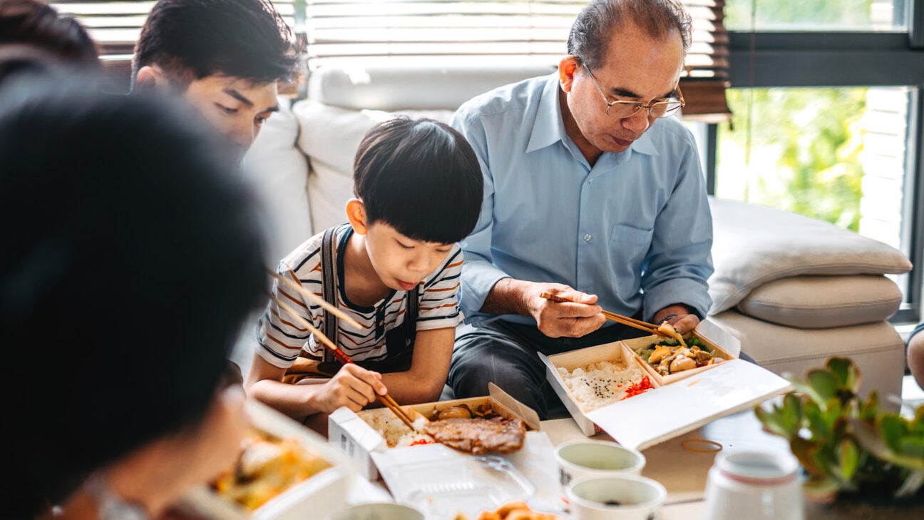 1 in 5 Parents Too Busy to Cook During Pandemic Fast, Healthy Options