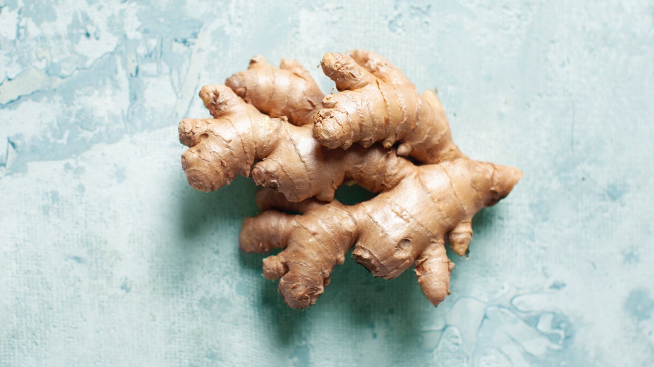 Dry Ginger Vs. Fresh Ginger: Which One Is Healthier For You? Expert Weighs  In