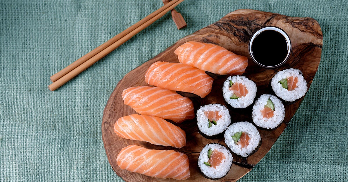Sushi vs.  Sashimi: What’s the Difference?