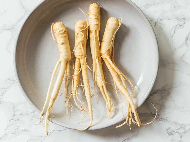 Ginseng Benefits for Skin: Science, Uses, Products, and More