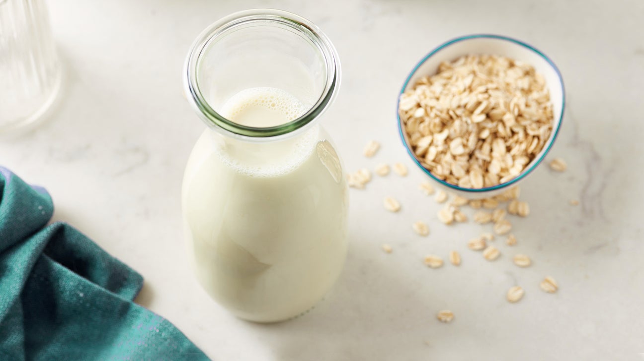 1296px x 728px - Oat Milk: How to Make It, Plus Nutrition and Benefits