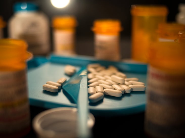Lowering Opioid Rx Rates May Help Lower Suicide Rates