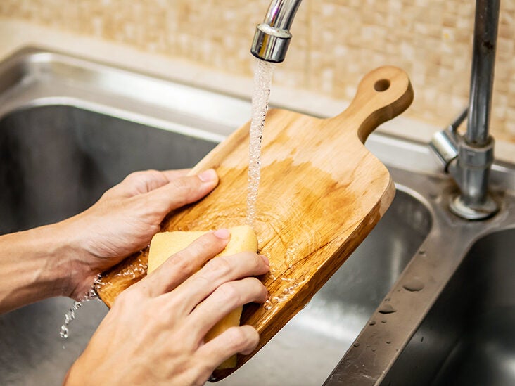 How Do You Clean a Wooden Cutting Board?