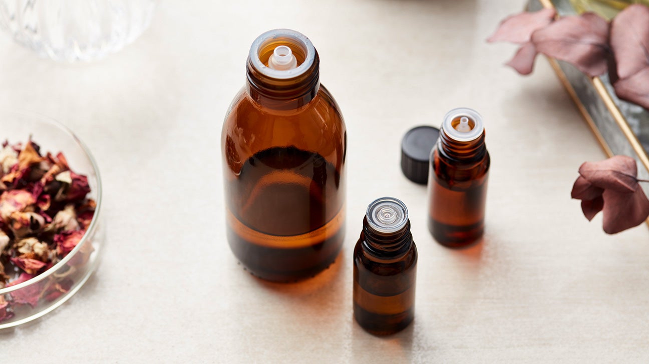 These Are The 10 Most Potent Essential Oils For Pain Relief - Motherhood  Community