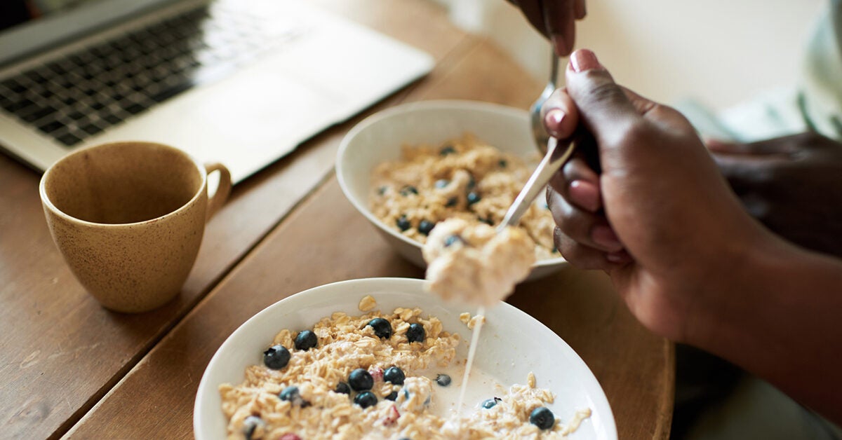 Is Instant Oatmeal Healthy? Benefits, Nutrition Facts, Downsides