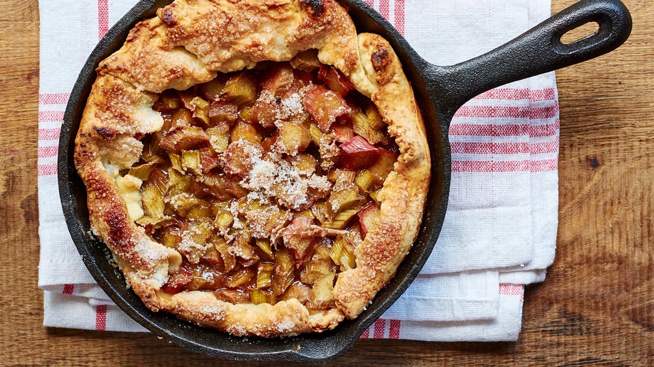 How A Cast Iron Skillet Can Help You Make Better Pies