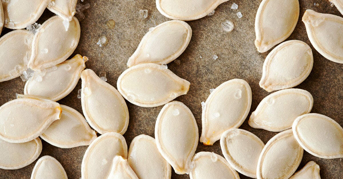Top 11 Science Based Health Benefits Of Pumpkin Seeds