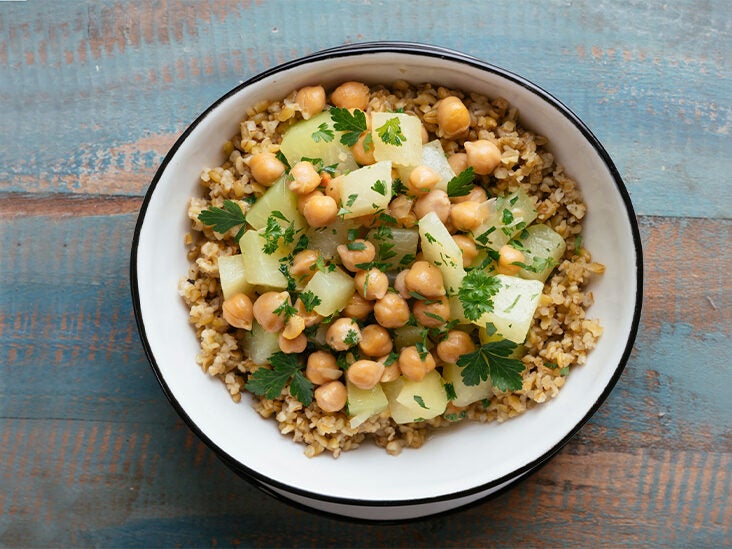 What Is Freekeh? Nutrition, Recipes, and More