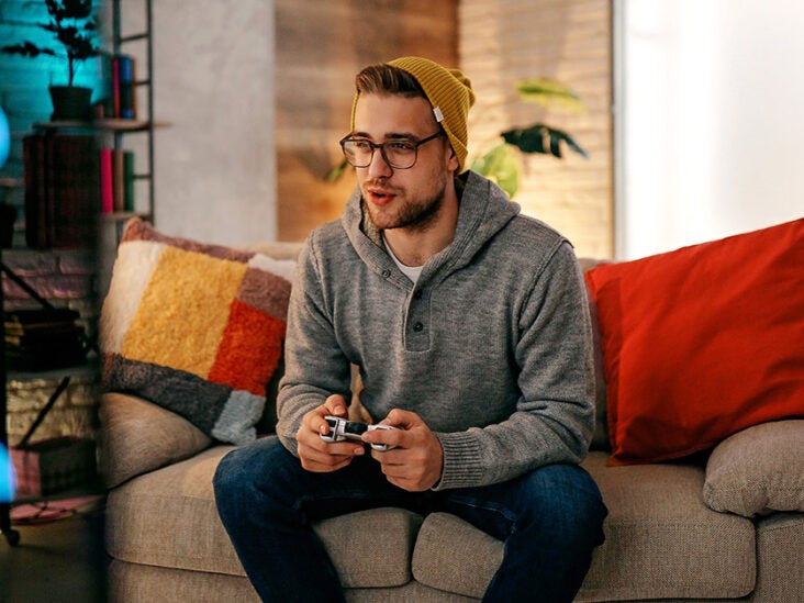 Many Men Prioritize Playing Video Games, Drinking Over Good Sleep