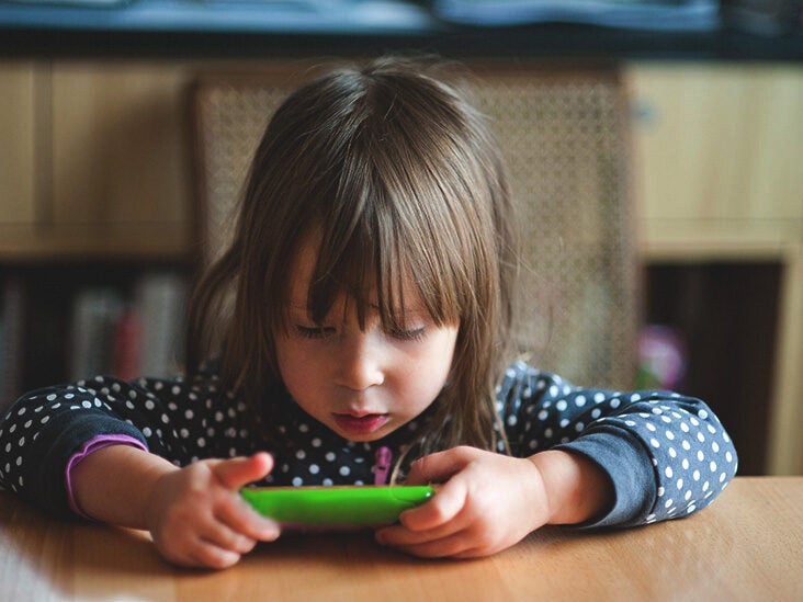 Signs Your Child May Have Developed a Smartphone Addiction