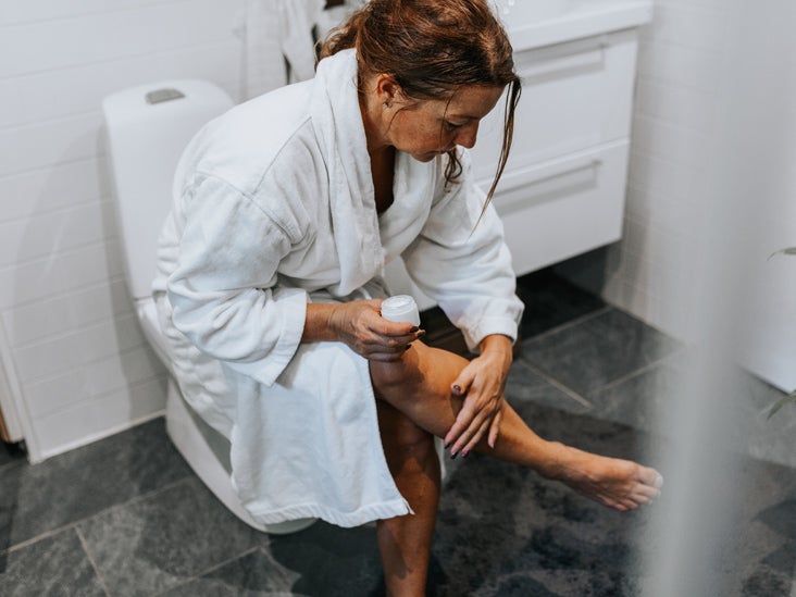 Can Bleach Help Psoriasis? What to Know About Bleach Baths