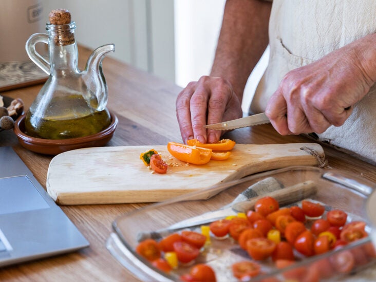 Mediterranean Diet, 3 Other Healthy Eating Plans, Can Help Lower Risk of Heart Disease, Cancer