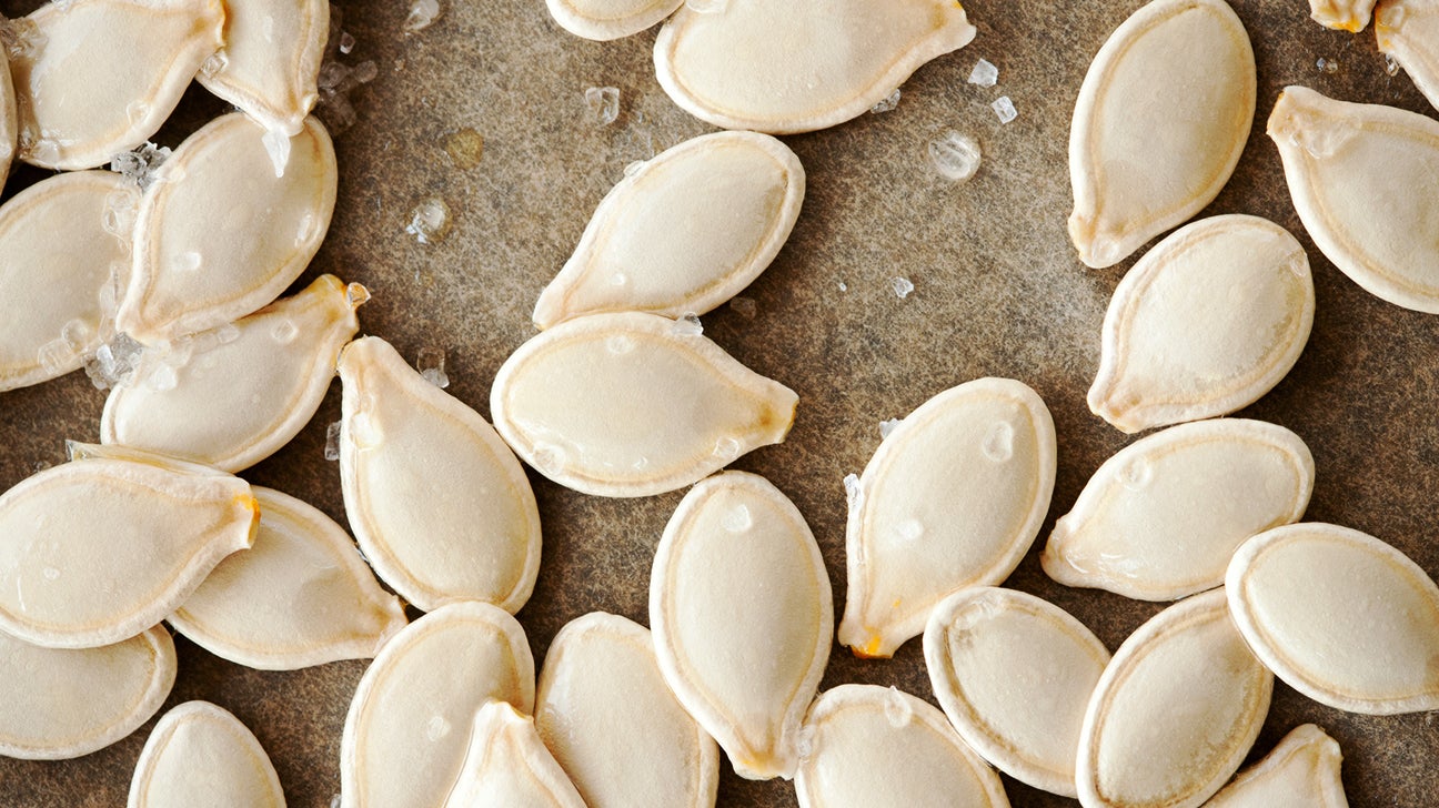 Pumpkin Seed Oil: Uses, Side Effects, Dosage, and More