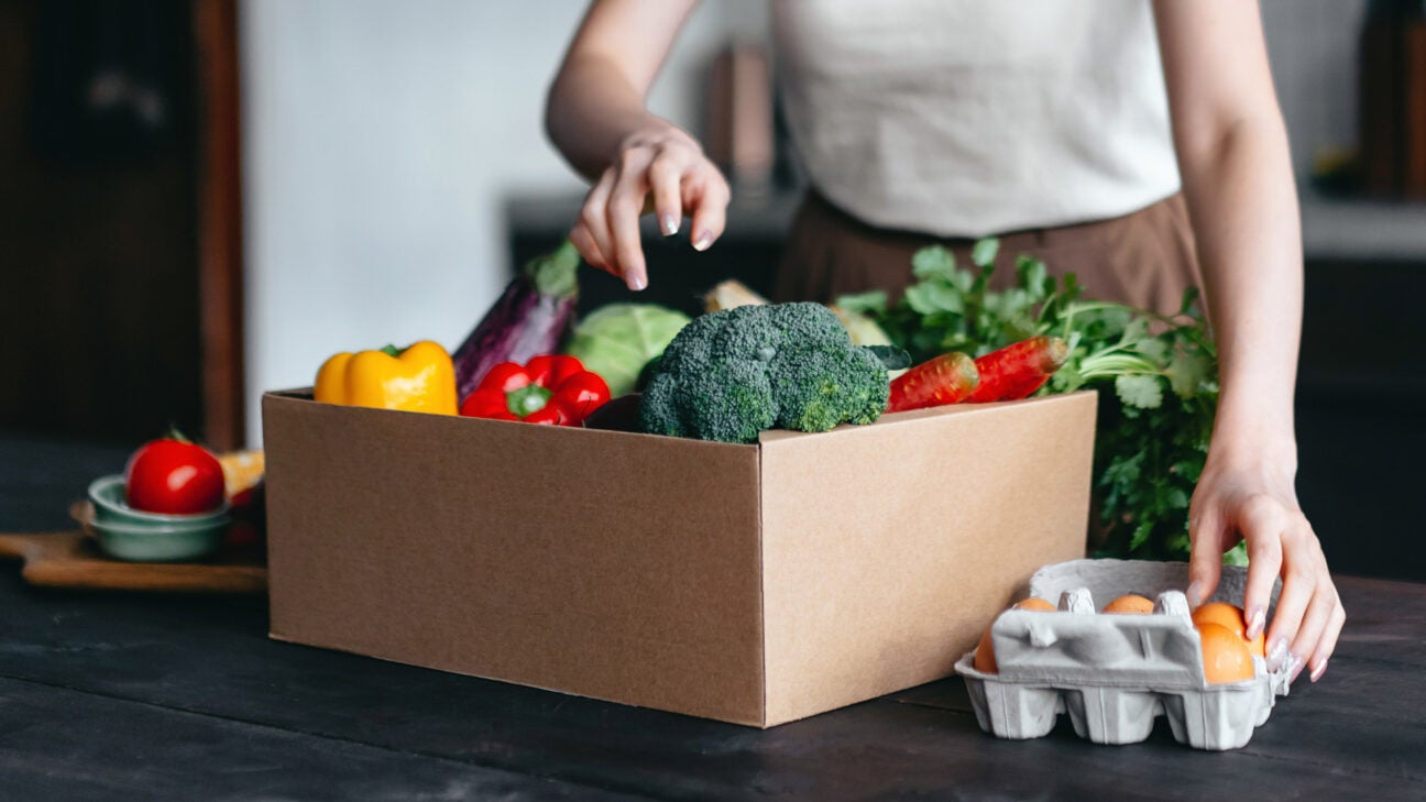 Grocery delivery services that'll send food to your front door