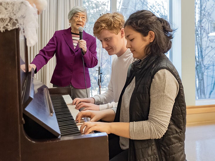 Music for Alzheimer's: Benefits, Risks, and Techniques - Vimarsana News