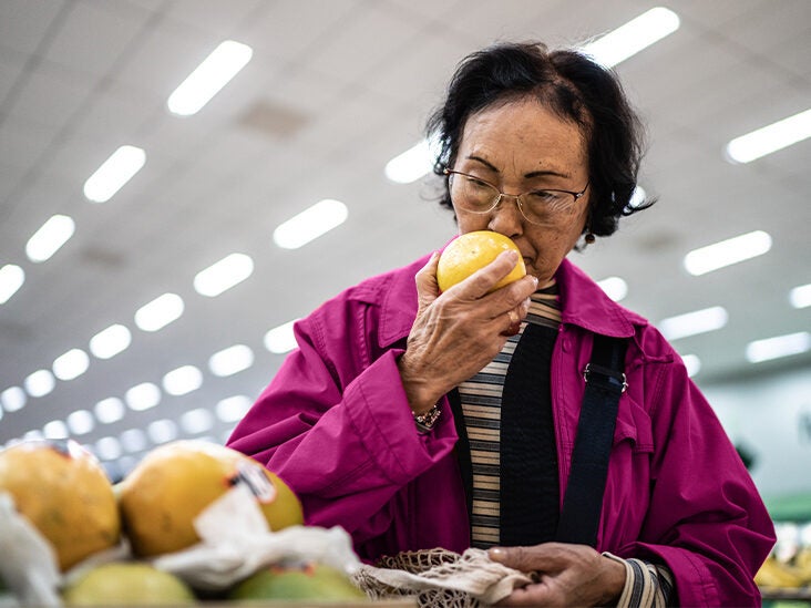 Loss of Smell May be an Early Sign of Alzheimer's Disease