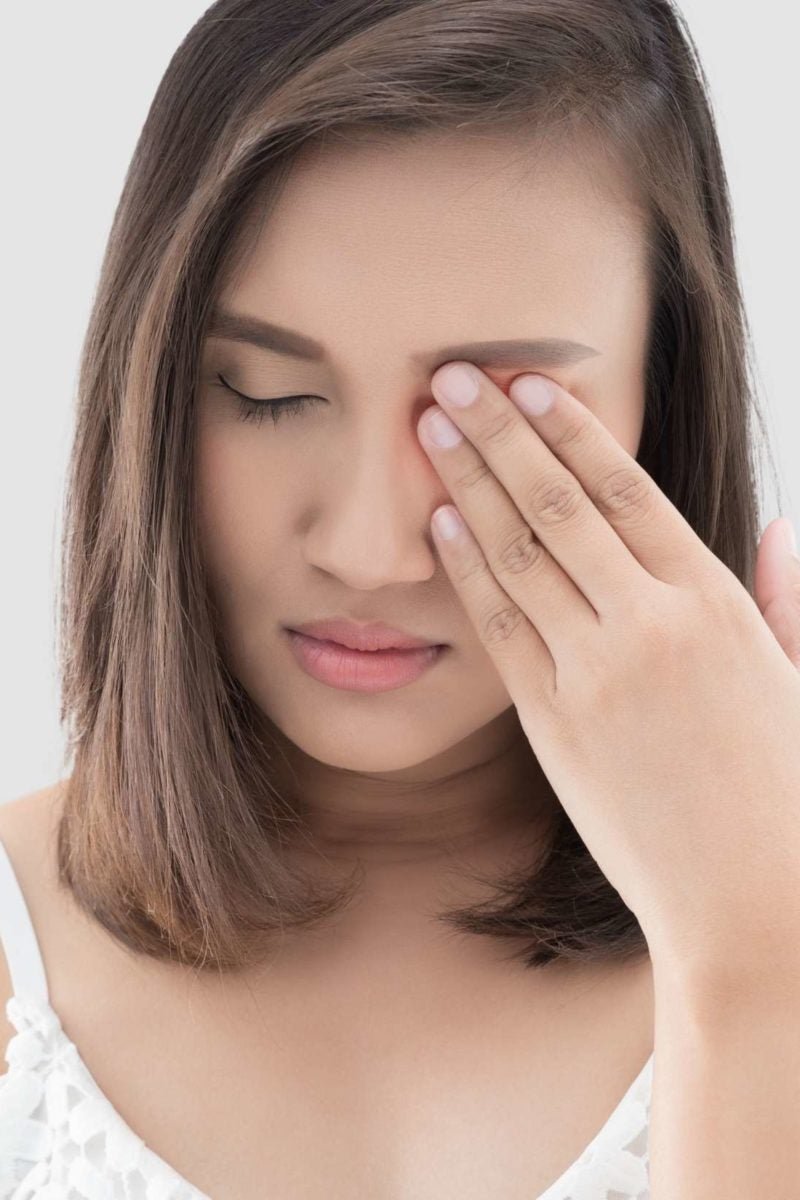 Light Flashes In The Eye Causes Symptoms And Treatment Shelly Lighting
