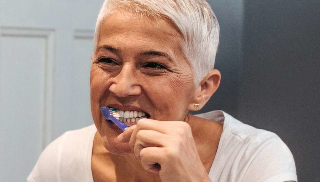 How to stop bleeding gums at home: 12 ways